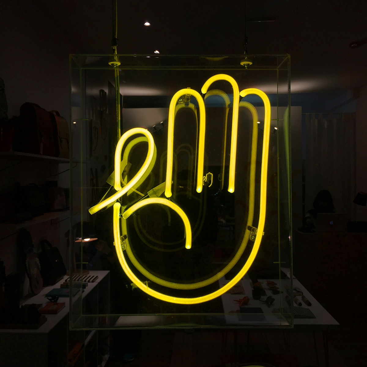 HELLO MARIO手工制品品牌形象設(shè)計(jì)  標(biāo)志應(yīng)用展示