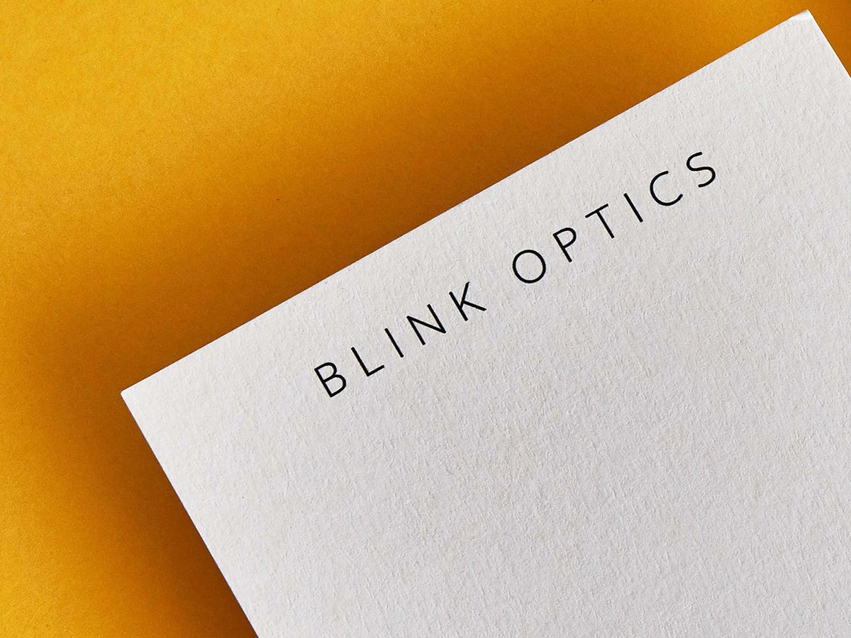 時(shí)尚品牌 Blink 眼鏡店品牌設(shè)計(jì)和個(gè)性化品牌調(diào)性的定位，時(shí)尚品牌設(shè)計(jì)，時(shí)尚品牌形象設(shè)計(jì)，品牌形象整合，飾品品牌設(shè)計(jì)，品牌營(yíng)銷，品牌戰(zhàn)略定位，品牌設(shè)計(jì)公司，品牌策劃公司，深圳品牌策劃，深圳品牌設(shè)計(jì)，左右格局