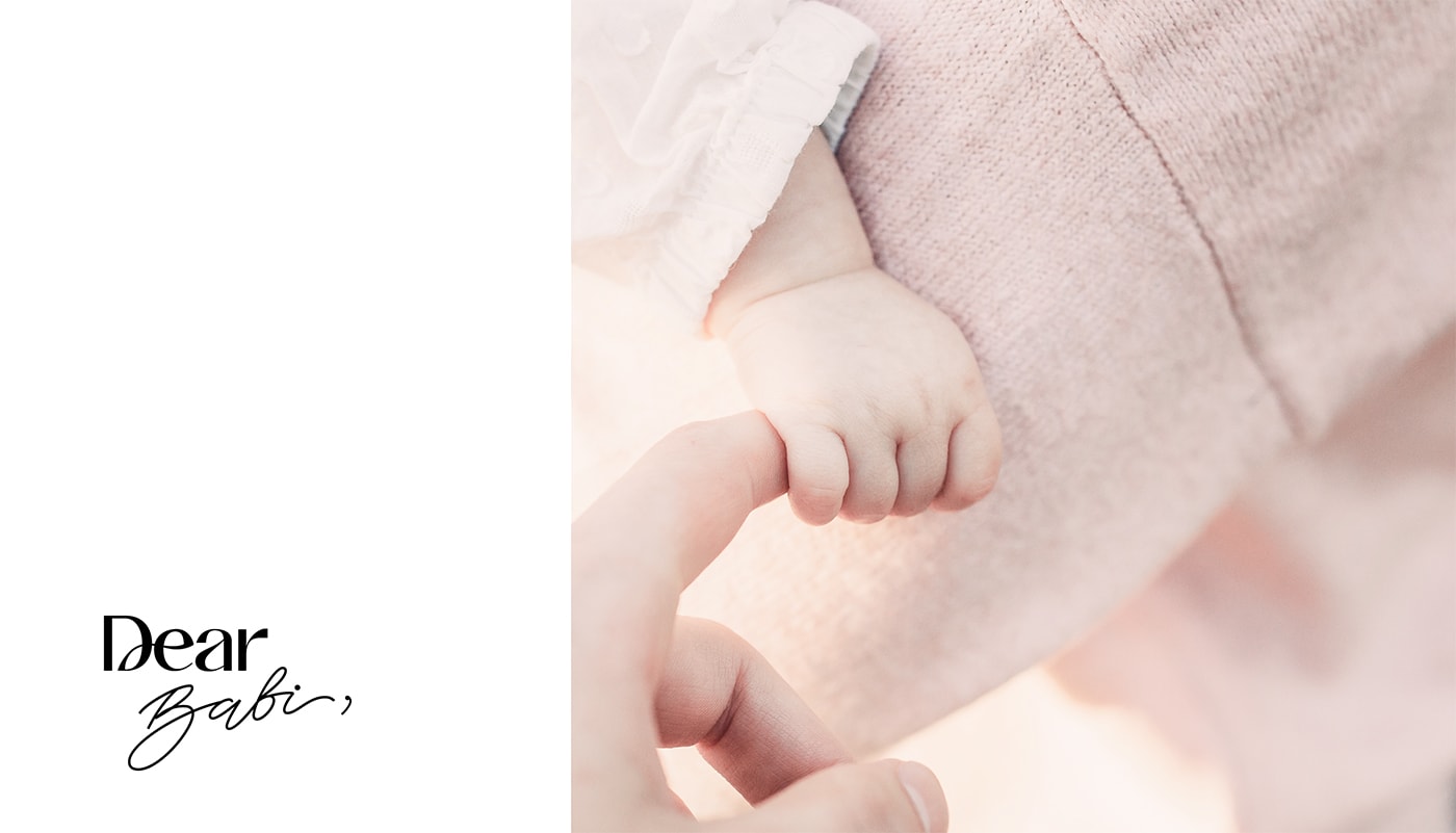Dear babi 越南輕奢嬰兒用品品牌設(shè)計(jì)案例，嬰兒品牌設(shè)計(jì)，品牌視覺(jué)設(shè)計(jì)，深圳品牌設(shè)計(jì)，左右格局